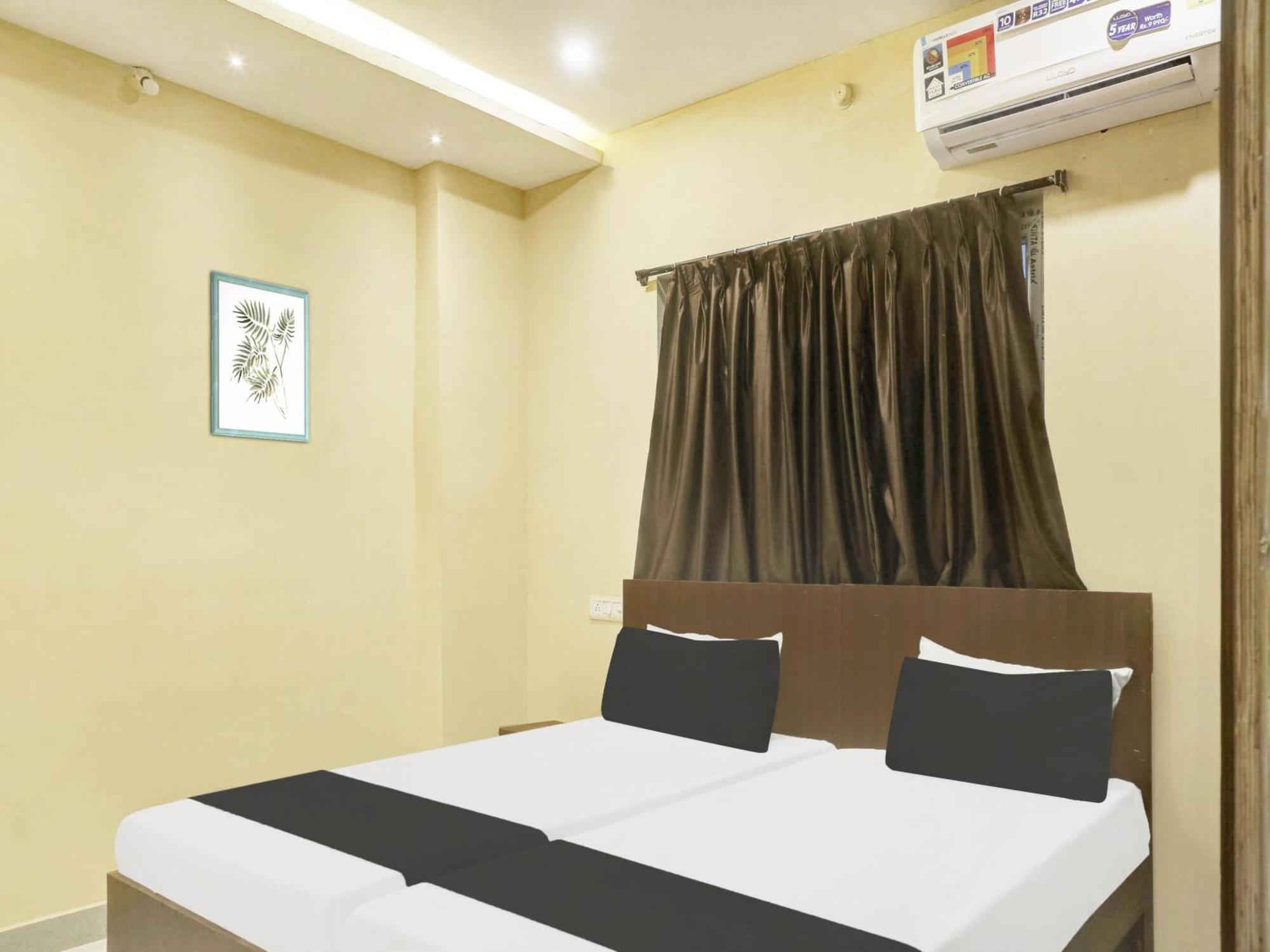 Hotel Spot On Grand Mantralayam Visakhapatnam Exterior foto