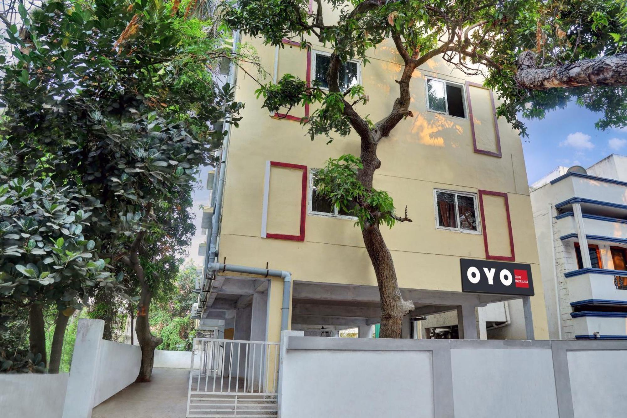 Hotel Spot On Grand Mantralayam Visakhapatnam Exterior foto