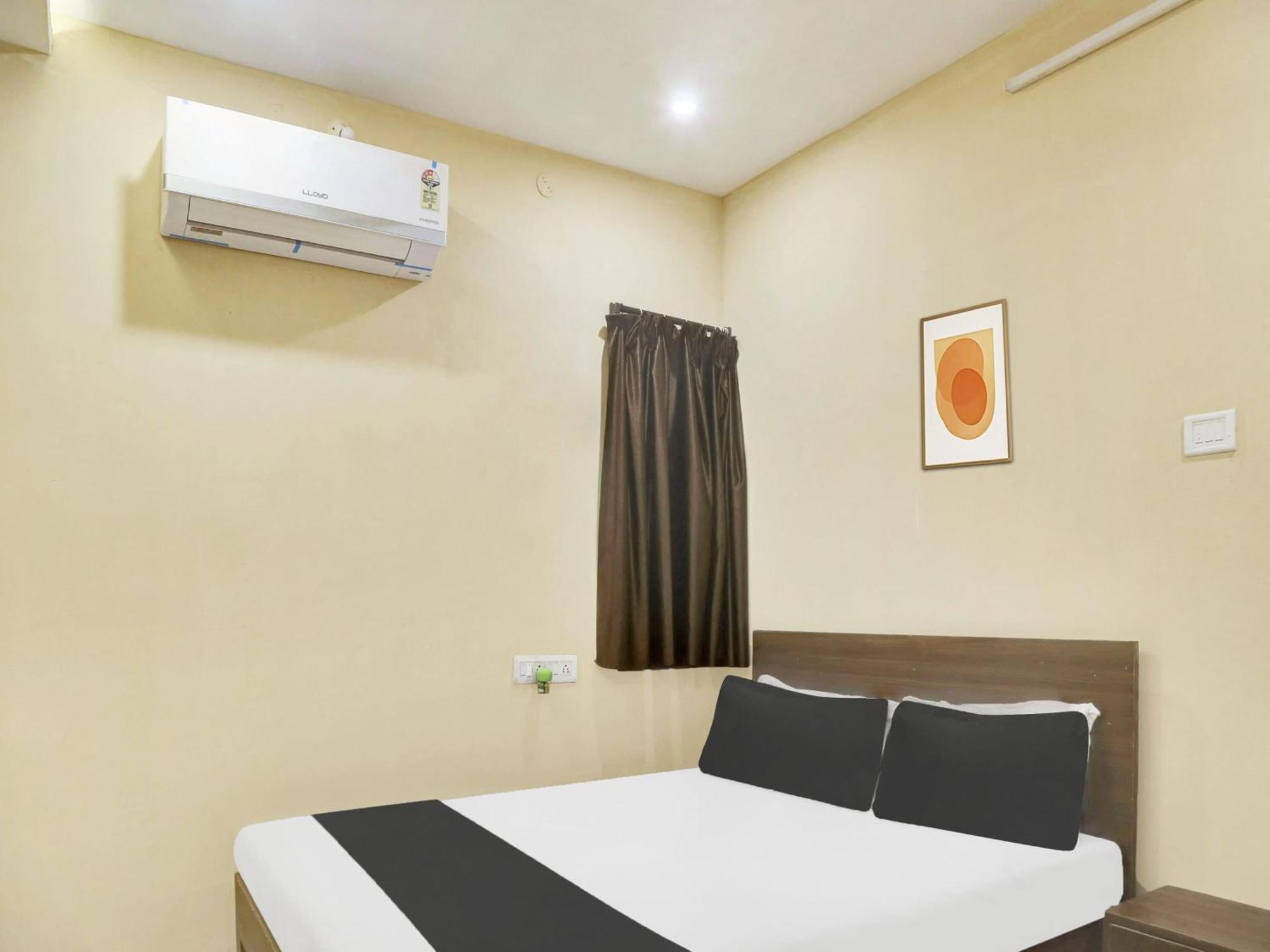 Hotel Spot On Grand Mantralayam Visakhapatnam Exterior foto